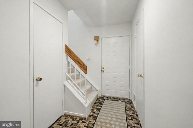 5800 JACKSONS OAK CT, Burke, VA 22015