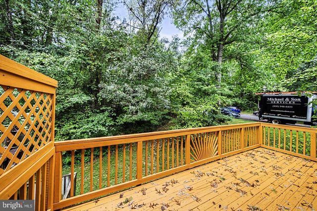 5800 JACKSONS OAK CT, Burke, VA 22015
