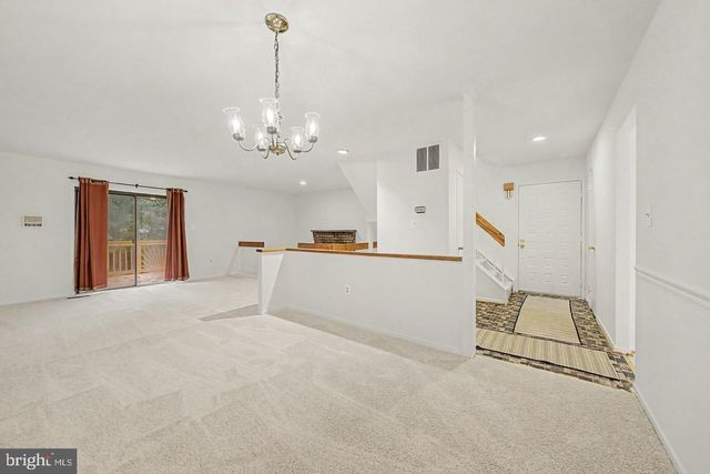 5800 JACKSONS OAK CT, Burke, VA 22015