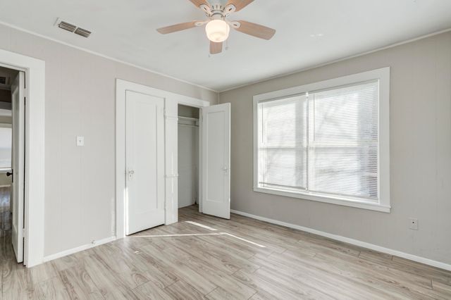 2207 20th Street, Lubbock, TX 79411