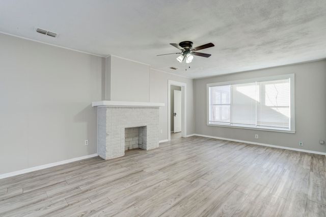 2207 20th Street, Lubbock, TX 79411