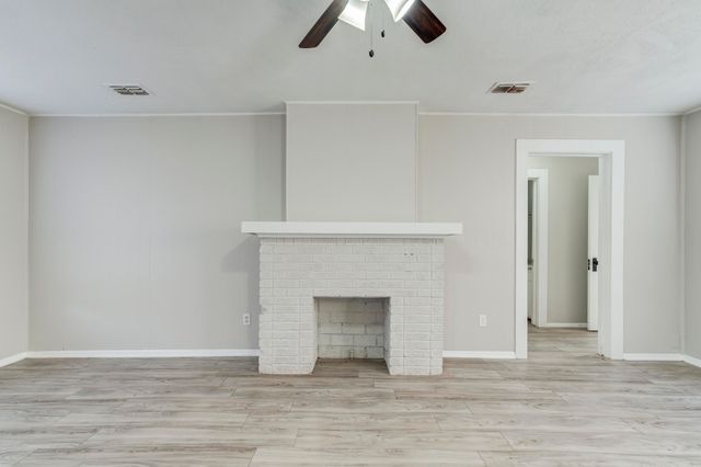 2207 20th Street, Lubbock, TX 79411