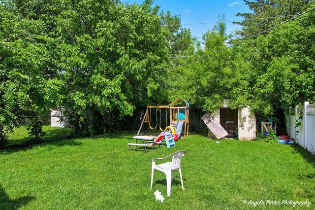1429 N Pleasant Drive, Round Lake Beach, IL 60073