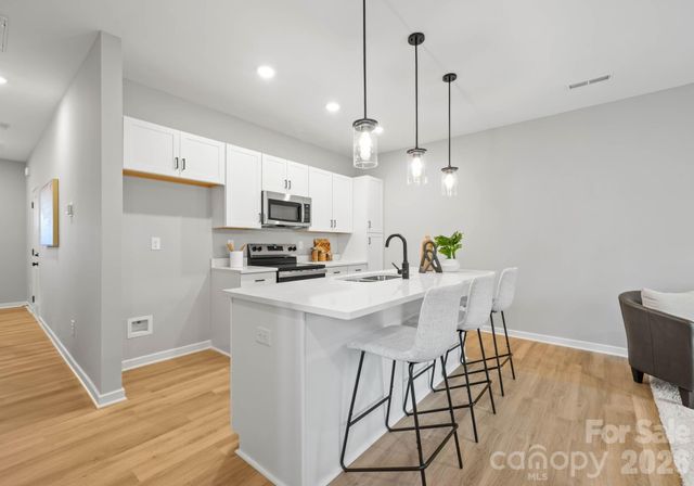 2013 Custer Street, Charlotte, NC 28216