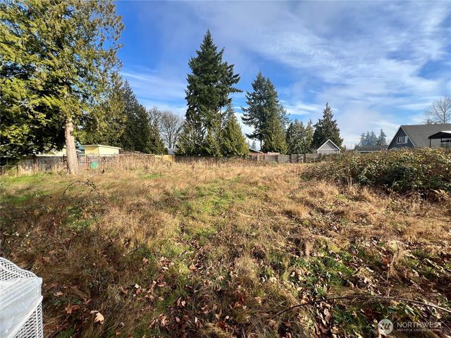 34660 Military Road S, Auburn, WA 98001