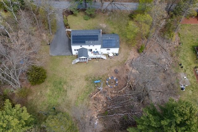 15 Bullard St, Holliston, MA 01746