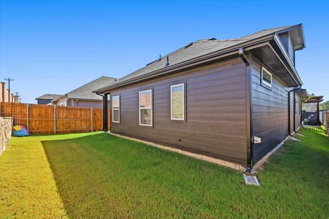 605 Presidio Street, Aubrey, TX 76227