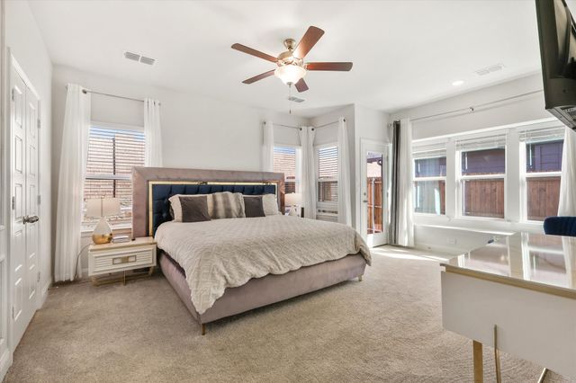 605 Presidio Street, Aubrey, TX 76227