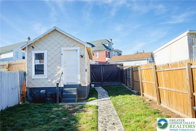 2239 Freemansburg Avenue, Easton, PA 18042