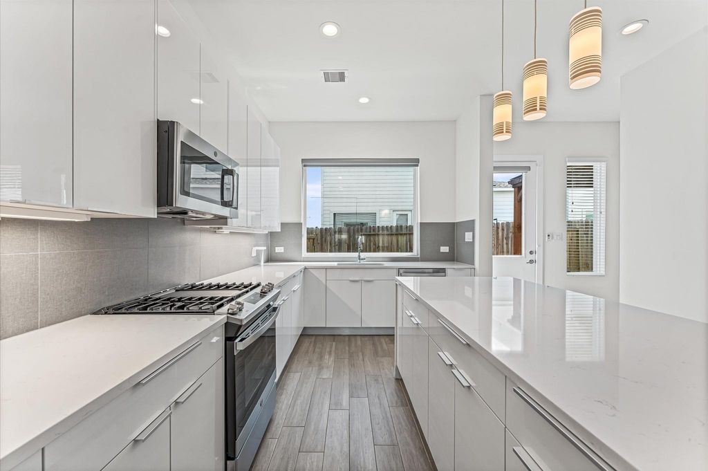 5418 Robusto Place, Houston, TX 77091