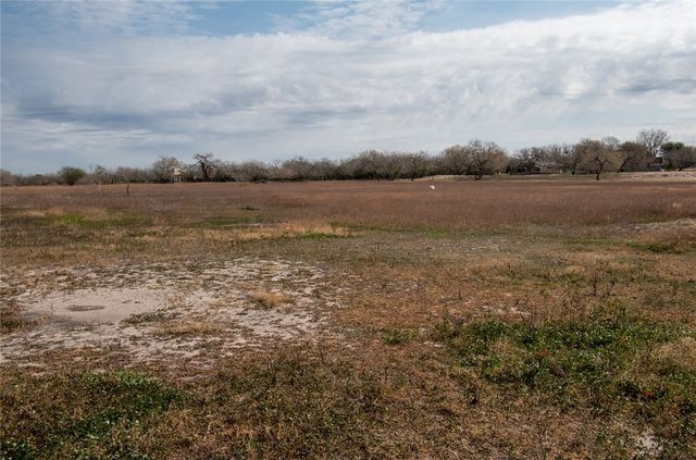 6720 Fm Rd 1833, Robstown, TX 78380