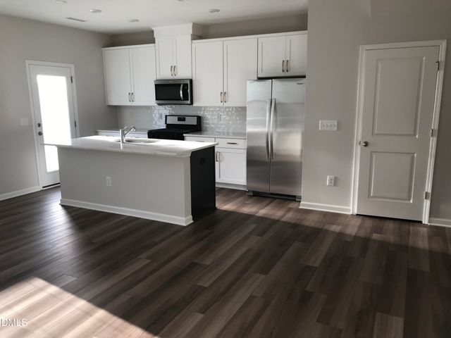 828 Oak Center Drive, Raleigh, NC 27610