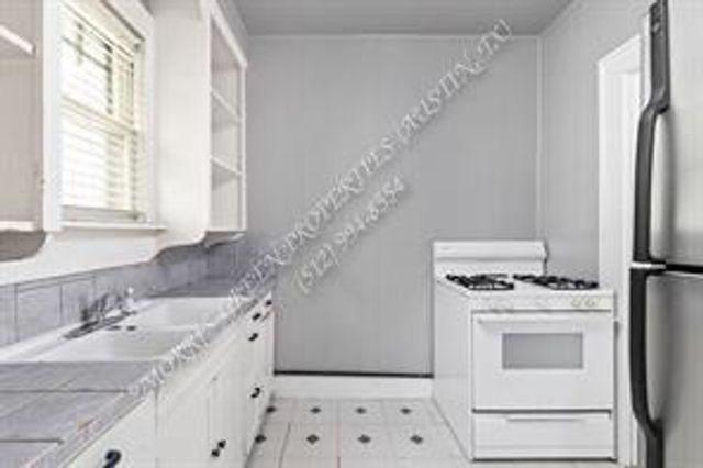 2102 Brackenridge ST B, Austin, TX 78704