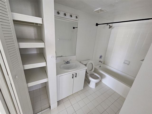 12172 St Andrews Place 111, Miramar, FL 33025