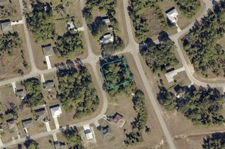 5001 S Rosebud CIR, Labelle, FL 33935