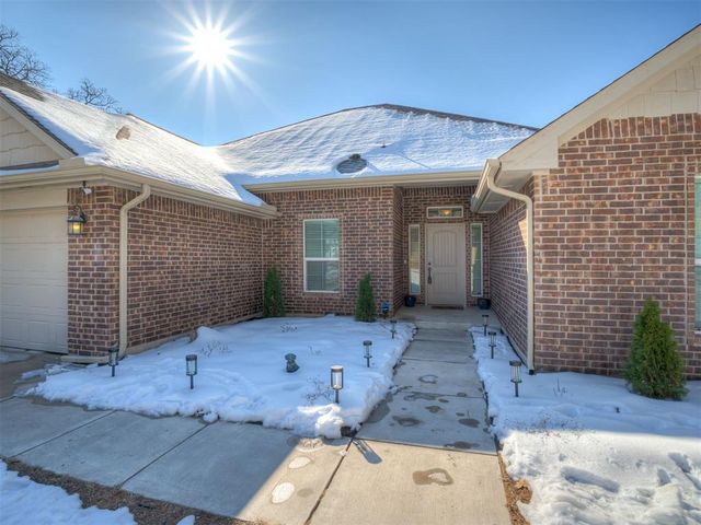 19210 Hidden Pines Drive, Norman, OK 73026