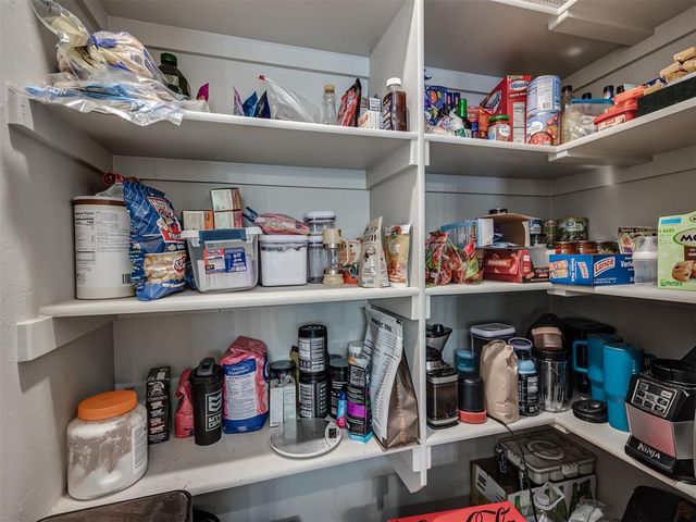 19210 Hidden Pines Drive, Norman, OK 73026