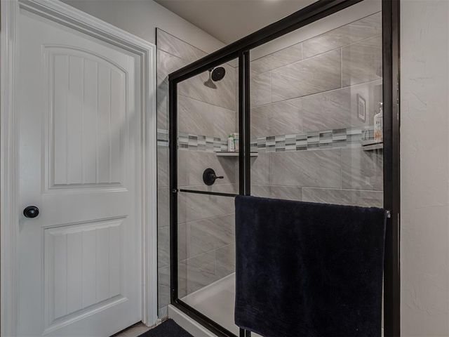 19210 Hidden Pines Drive, Norman, OK 73026