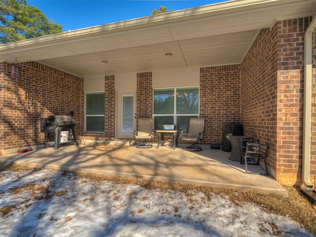 19210 Hidden Pines Drive, Norman, OK 73026