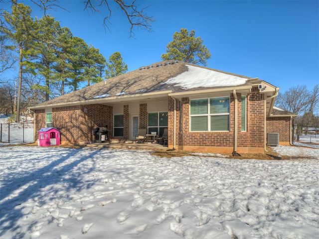 19210 Hidden Pines Drive, Norman, OK 73026