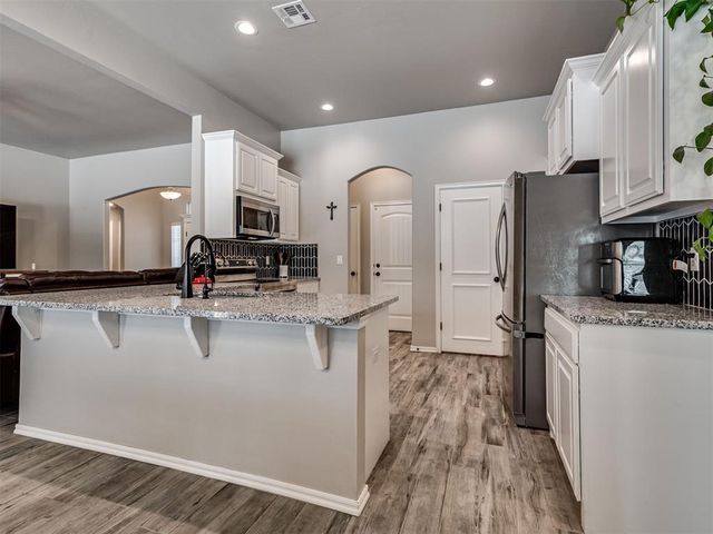 19210 Hidden Pines Drive, Norman, OK 73026