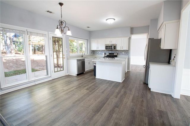 340 ROSEDOWN Way, Lawrenceville, GA 30043