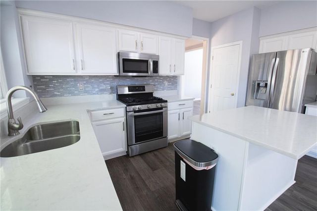 340 ROSEDOWN Way, Lawrenceville, GA 30043