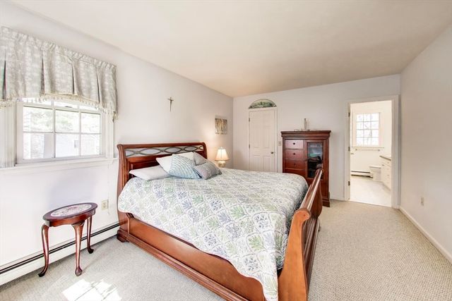 101 River Rd, Hanover, MA 02339