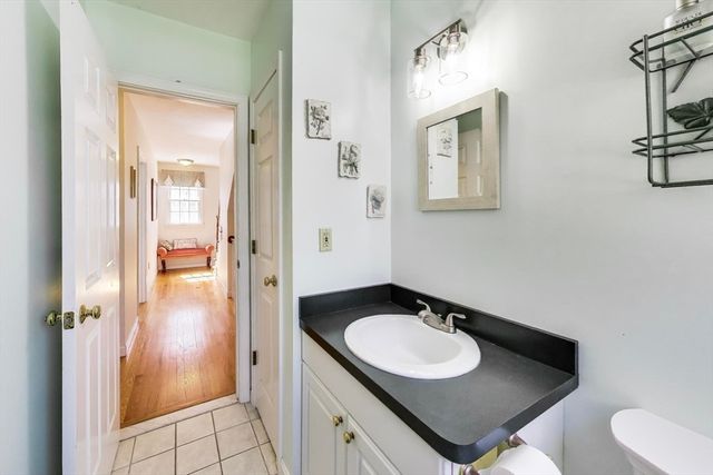 101 River Rd, Hanover, MA 02339