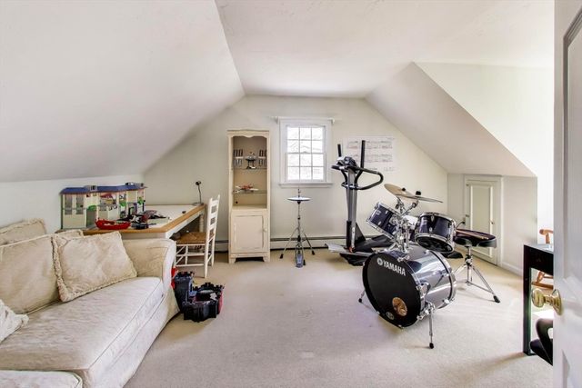 101 River Rd, Hanover, MA 02339