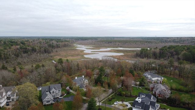 101 River Rd, Hanover, MA 02339