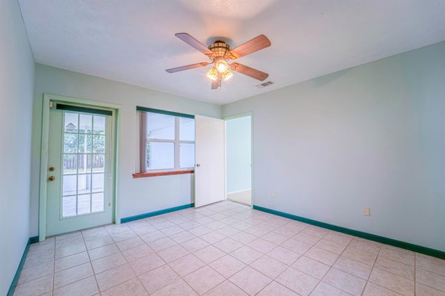 6851 NW Jorgensen Road, Port St Lucie, FL 34983