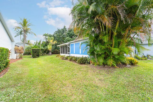 6851 NW Jorgensen Road, Port St Lucie, FL 34983