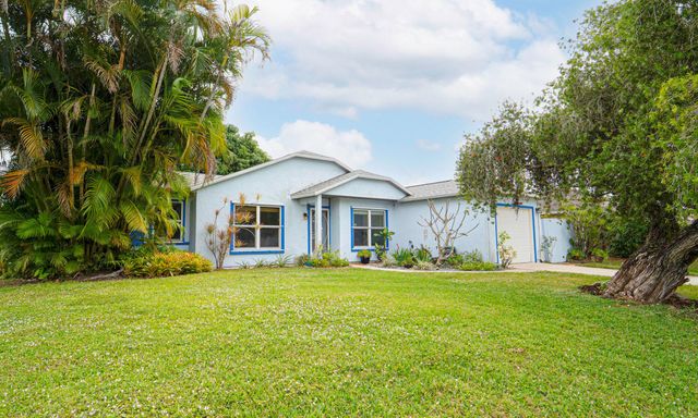 6851 NW Jorgensen Road, Port St Lucie, FL 34983