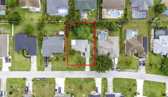 6851 NW Jorgensen Road, Port St Lucie, FL 34983
