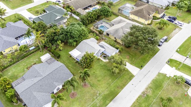 6851 NW Jorgensen Road, Port St Lucie, FL 34983