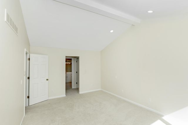 37743 Avon Lane, Farmington Hills, MI 48331