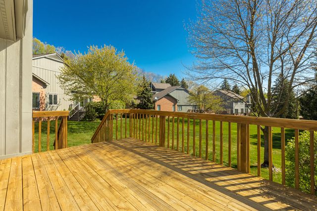 37743 Avon Lane, Farmington Hills, MI 48331