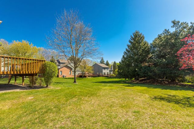 37743 Avon Lane, Farmington Hills, MI 48331
