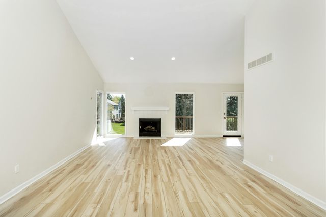 37743 Avon Lane, Farmington Hills, MI 48331