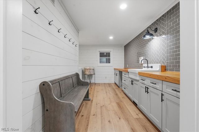 151 Dover Road, Washington, WV 26181