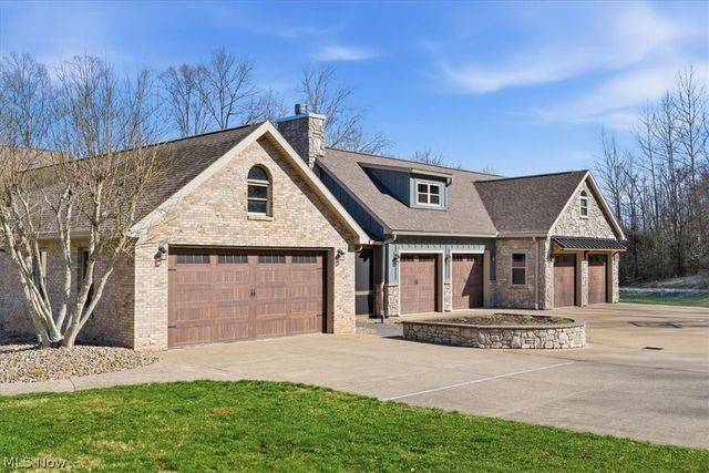 151 Dover Road, Washington, WV 26181