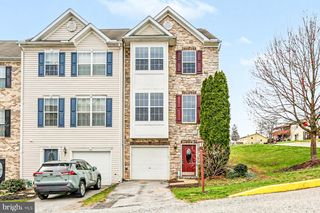 353 W CHESTNUT ST #16, Dallastown, PA 17313