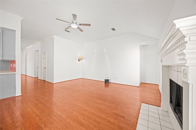 6314 Castle Lane Drive, Houston, TX 77066