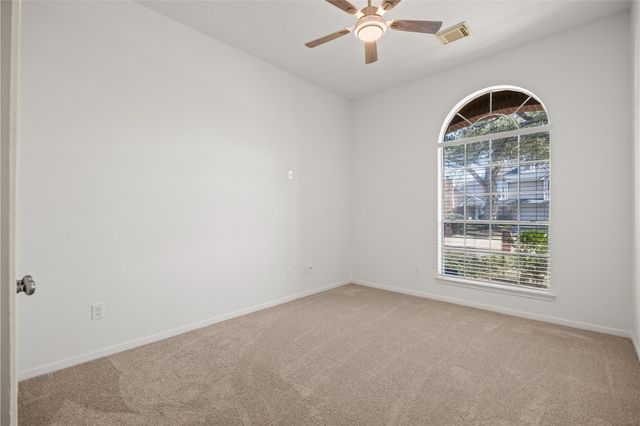 6314 Castle Lane Drive, Houston, TX 77066