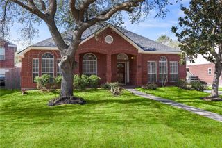 6314 Castle Lane Drive, Houston, TX 77066
