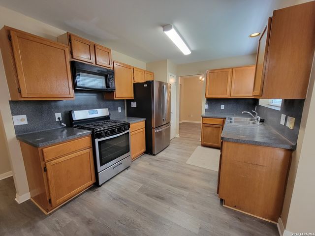 7519 redman, Converse, TX 78109