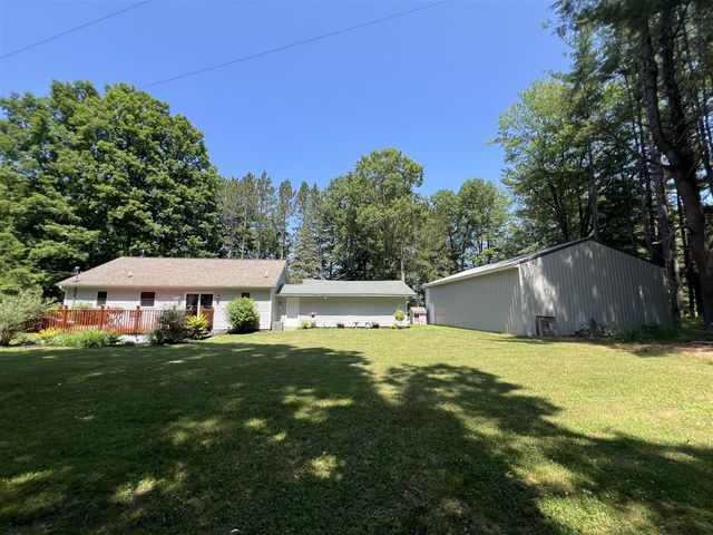2564 Bialik Road, Manistee, MI 49660