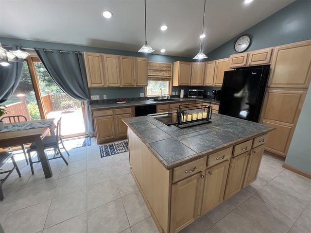 2564 Bialik Road, Manistee, MI 49660