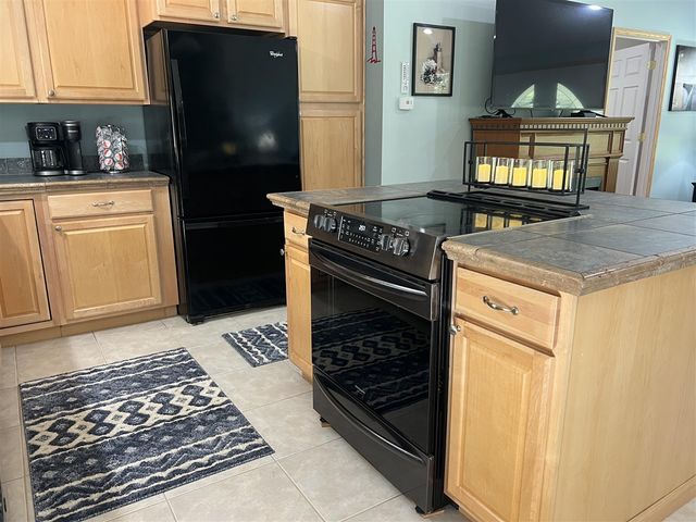 2564 Bialik Road, Manistee, MI 49660